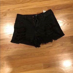 hollister size 7 high rise boyfriend short black